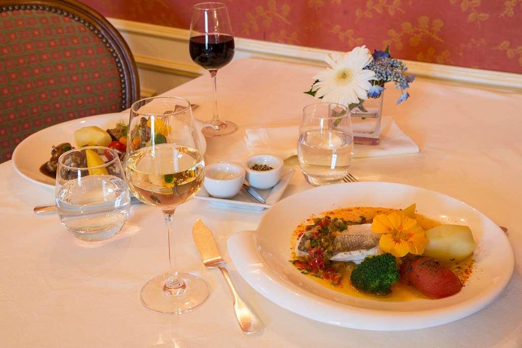 Clos De Vallombreuse, The Originals Relais Douarnenez Ristorante foto